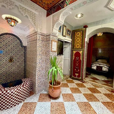 Downtown Hostel Фес Екстериор снимка
