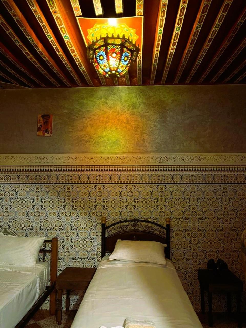 Downtown Hostel Фес Екстериор снимка