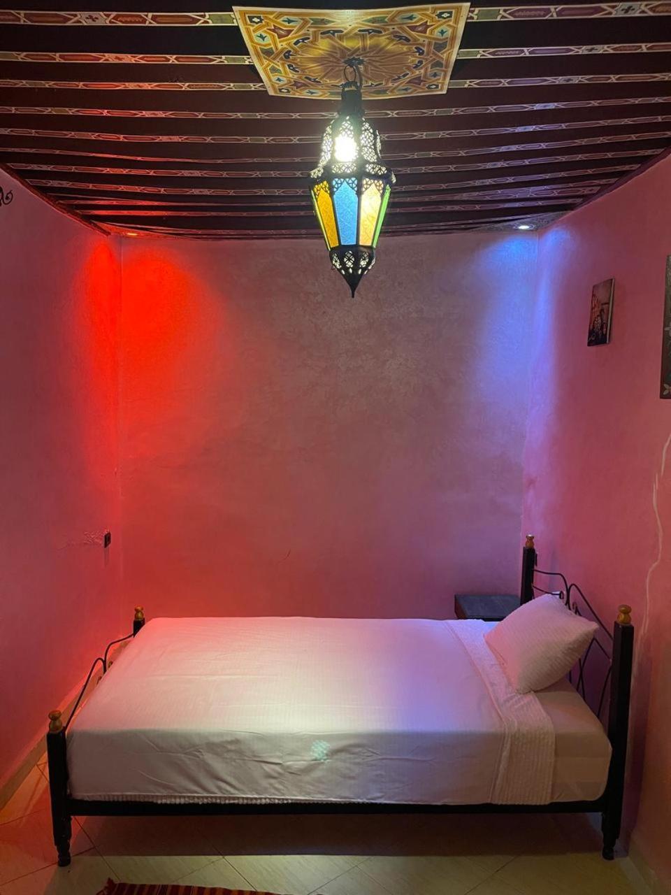 Downtown Hostel Фес Екстериор снимка